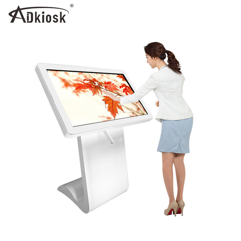صفحه نمایش لمسی سفید تعاملی کیوسک 49 اینچ 180W طبقه LED صفحه نمایش سیستم عامل Android